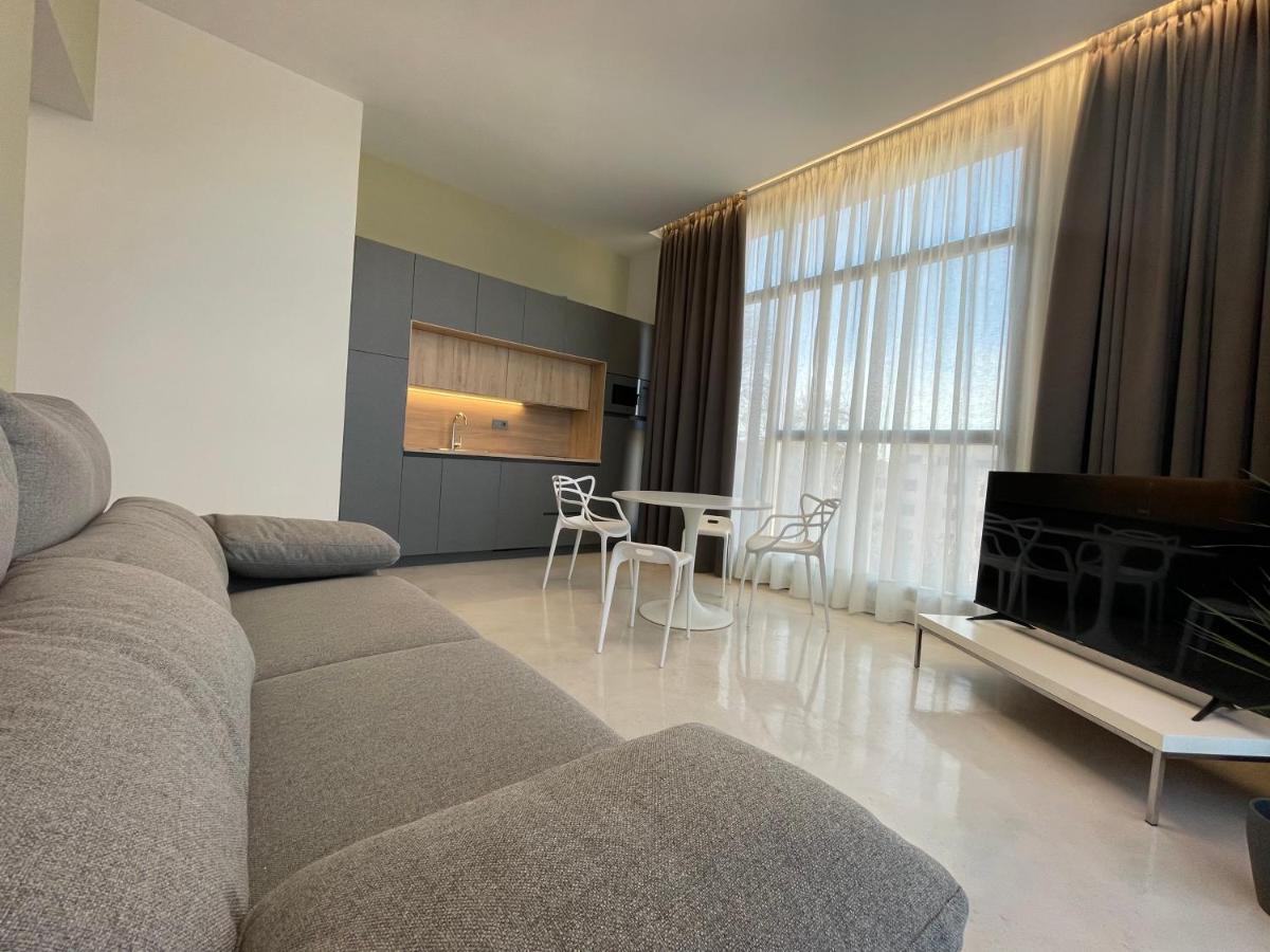 Aljama Burgos Aparthotel Buitenkant foto