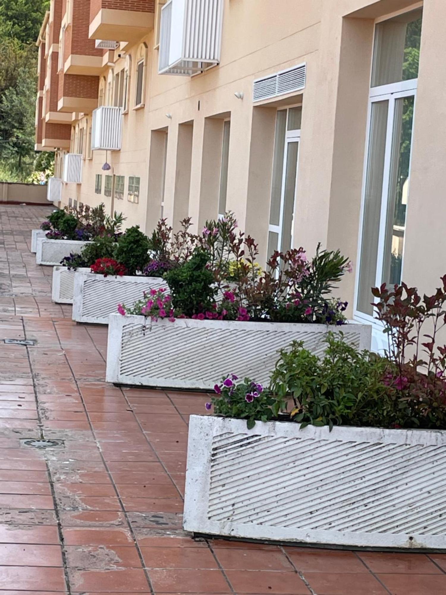 Aljama Burgos Aparthotel Buitenkant foto